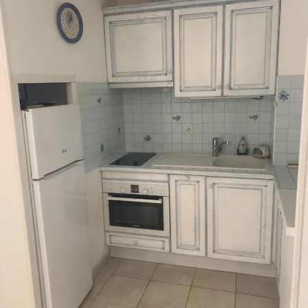 T2 En Rez De Jardin Avec Piscine Apartment *